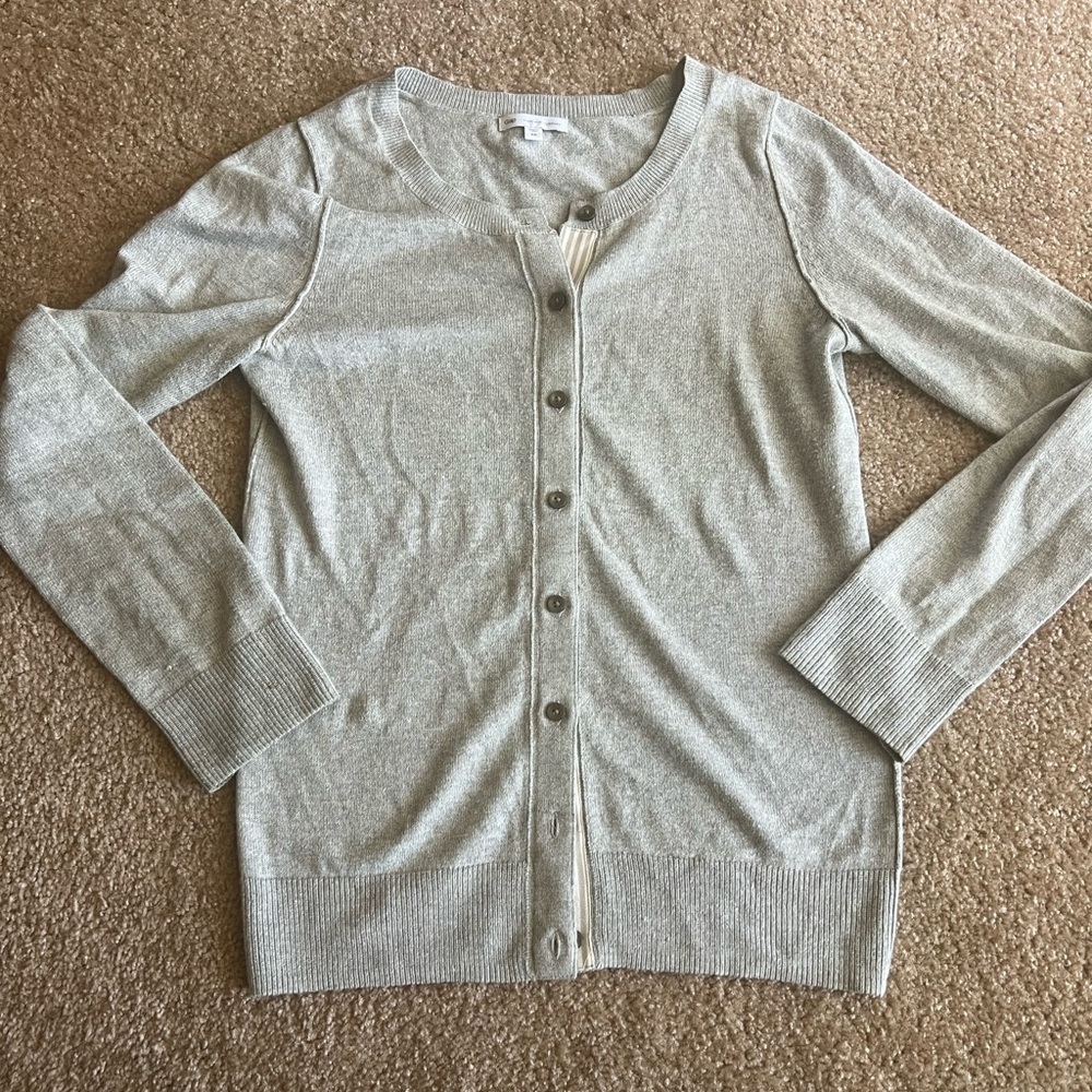 Gap gray cardigan